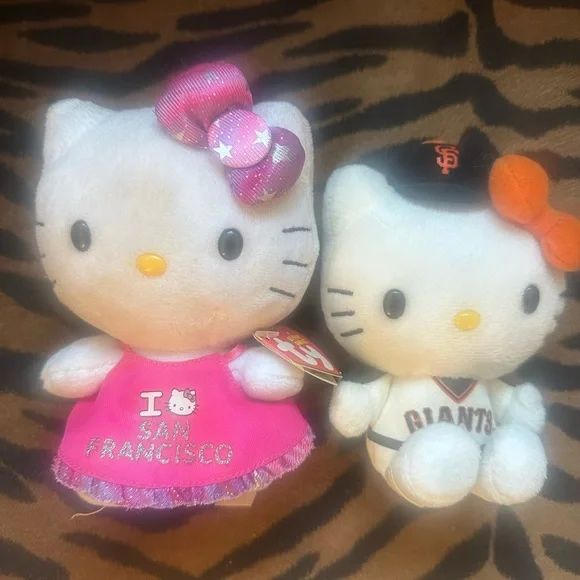 San Francisco small Hello Kitty Plush Set - Picture 10 of 11